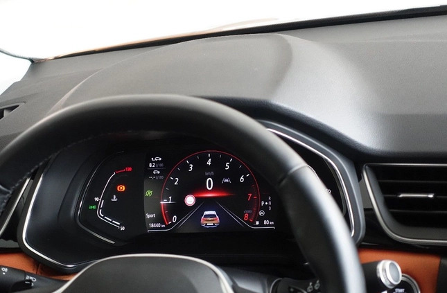 Renault Captur cena 92900 przebieg: 18400, rok produkcji 2021 z Łochów małe 497